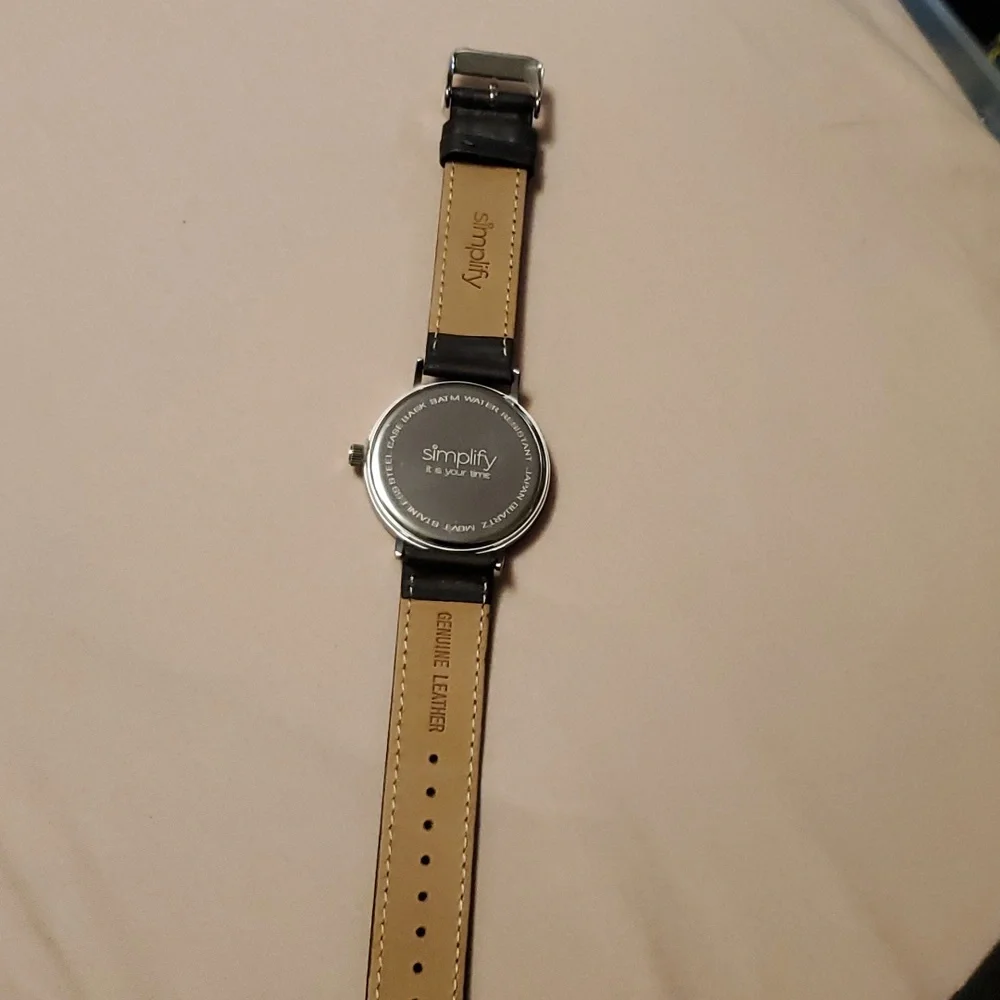 Watch - Picture 4 of 4